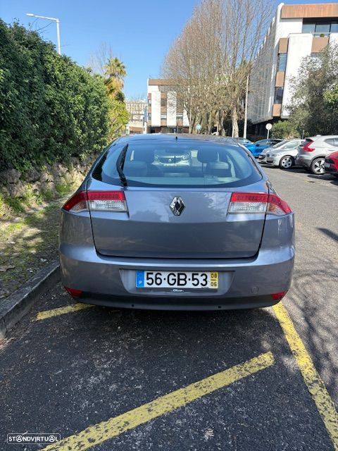 Renault Laguna 2.0 dCi Luxe - 2