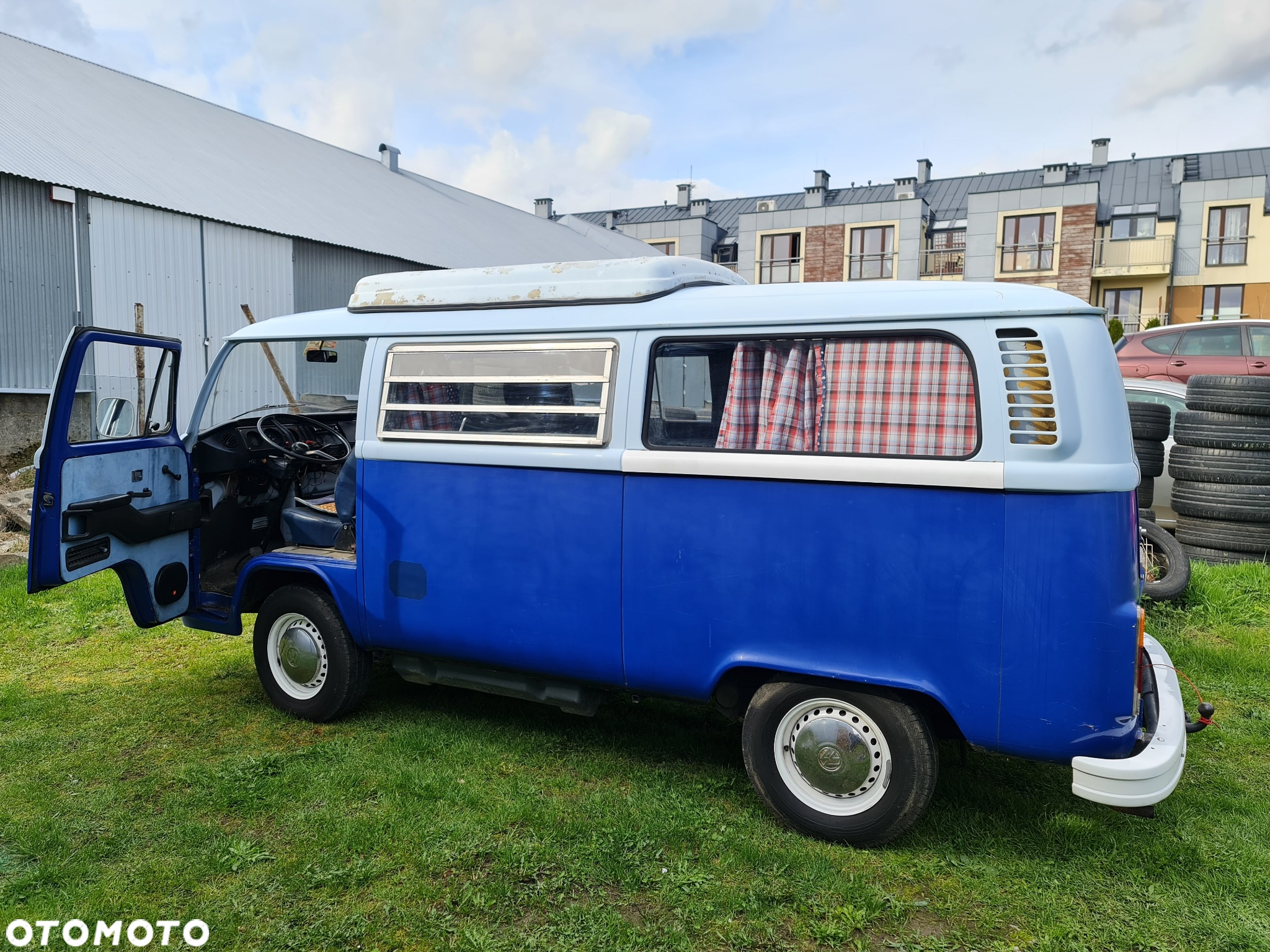 Volkswagen Transporter - 2