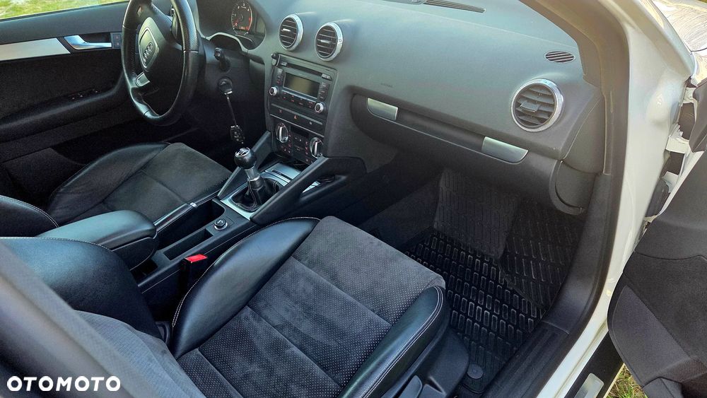Audi A3 Sportback 2.0 TDI DPF S line Sportpaket (plus) - 21