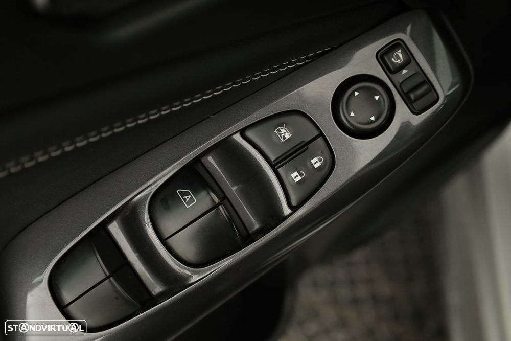 Nissan Juke 1.0 DIG-T N-Connecta DCT - 19