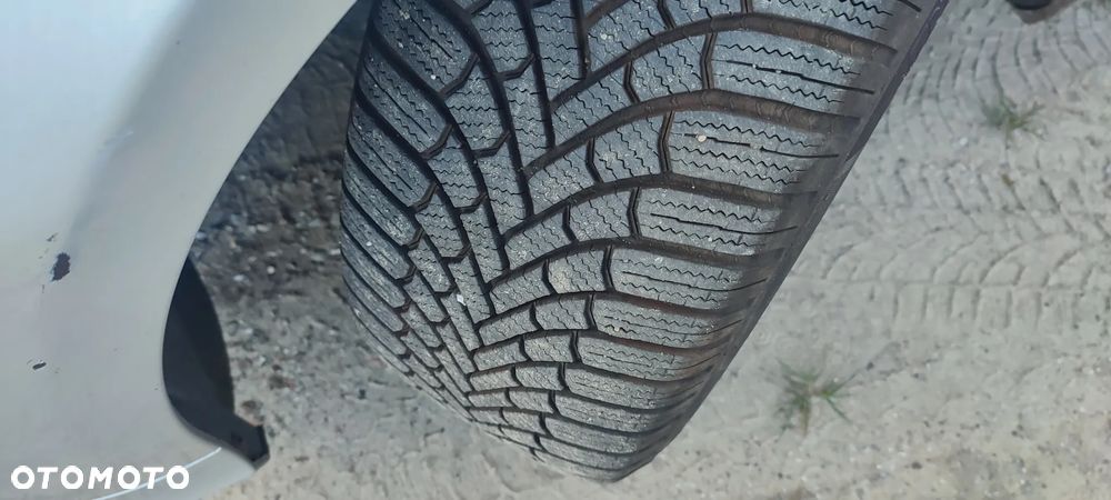 BMW Seria 3 318i - 36