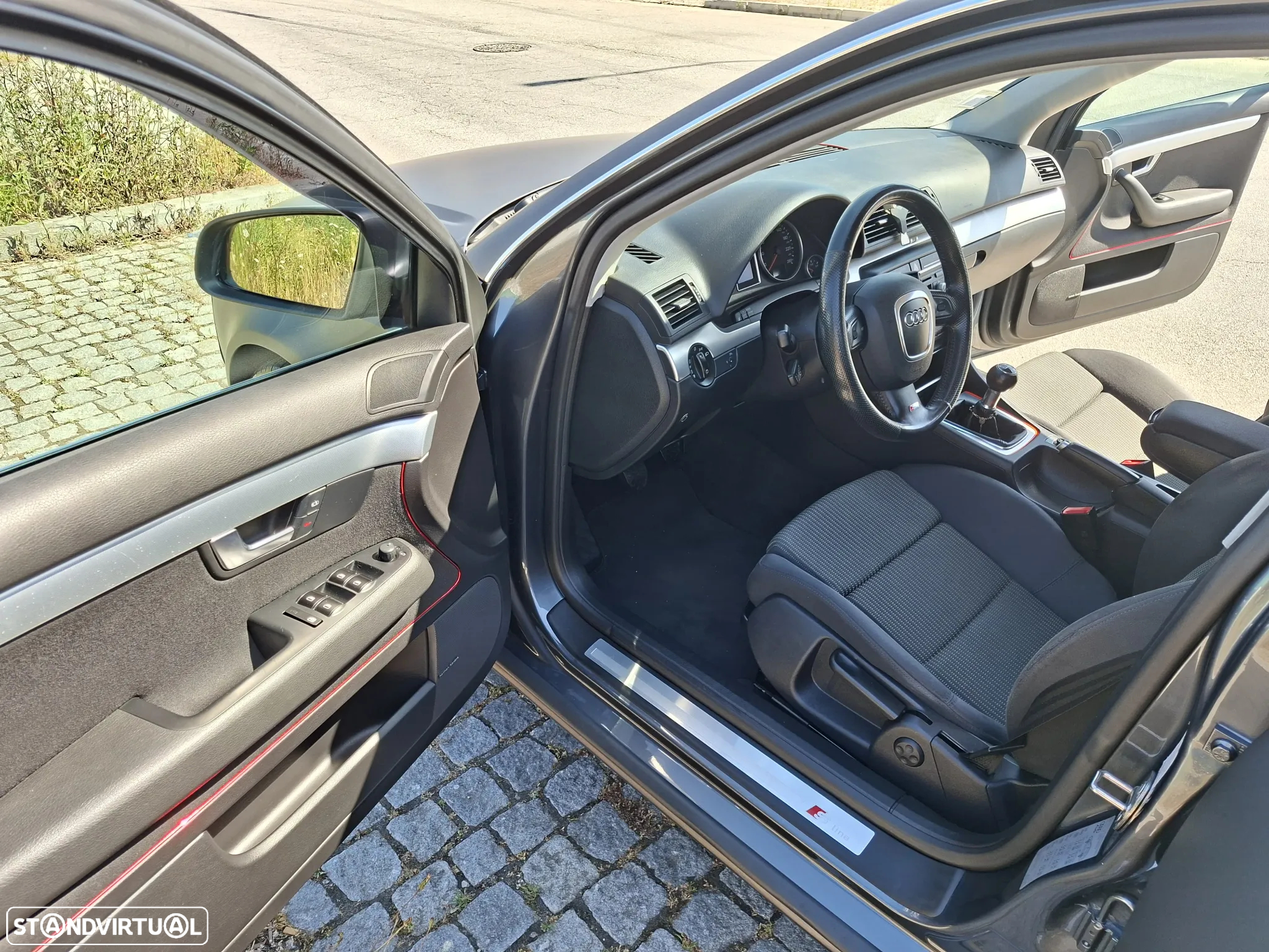 Audi A4 Avant 2.0 TDI S-line - 4