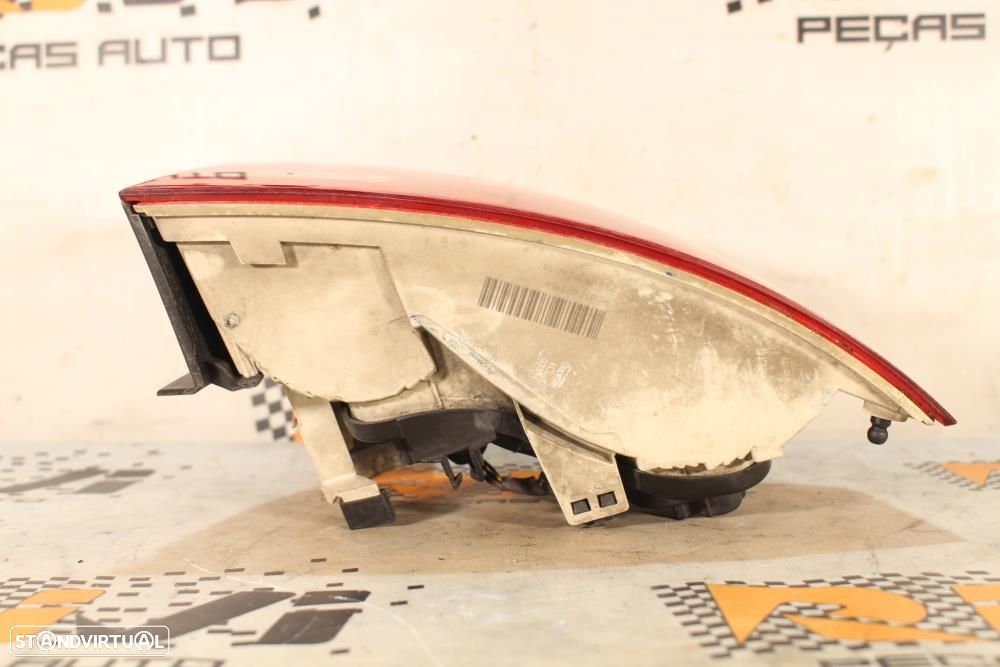 Farolim Direito Audi A4 (8E2, B6)  8E5945096 / Farolim Chassi Passagei - 6