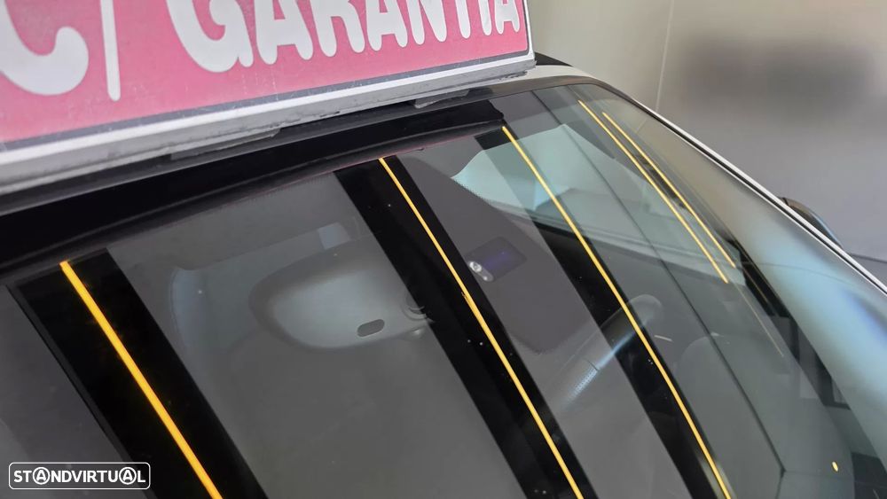 BMW 118 d Limited Edition Lifestyle c/ M Sport Pack - 32