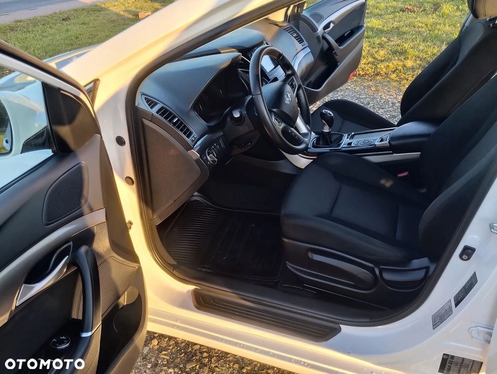 Hyundai i40 i40cw 1.6 Fifa World Cup Edition - 5