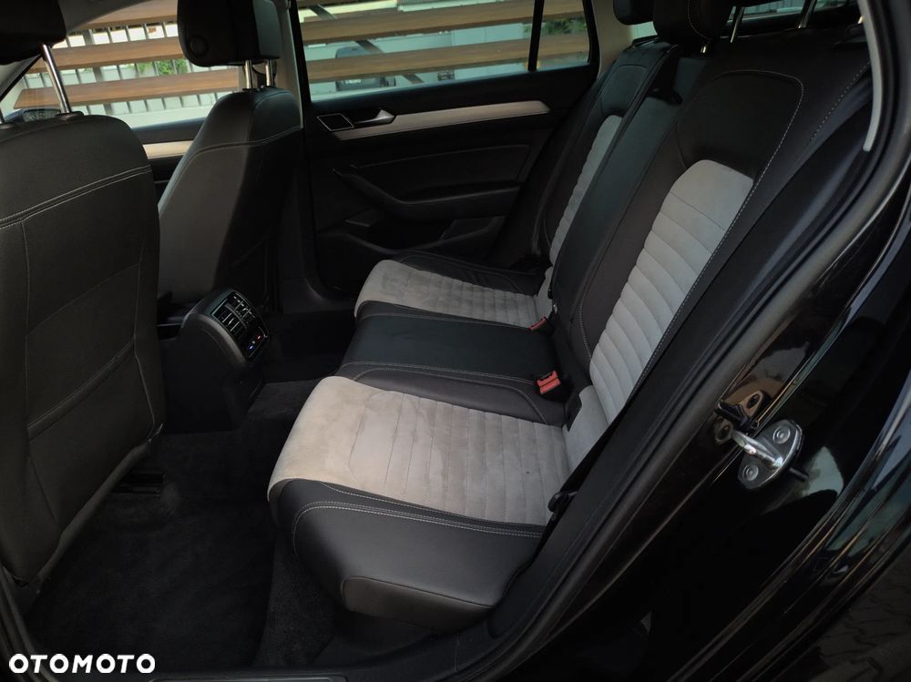 Volkswagen Passat 1.4 TSI ACT (BlueMotion Technology) Highline - 17