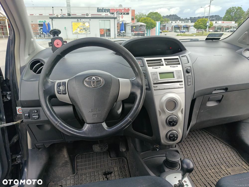 Toyota Yaris - 9