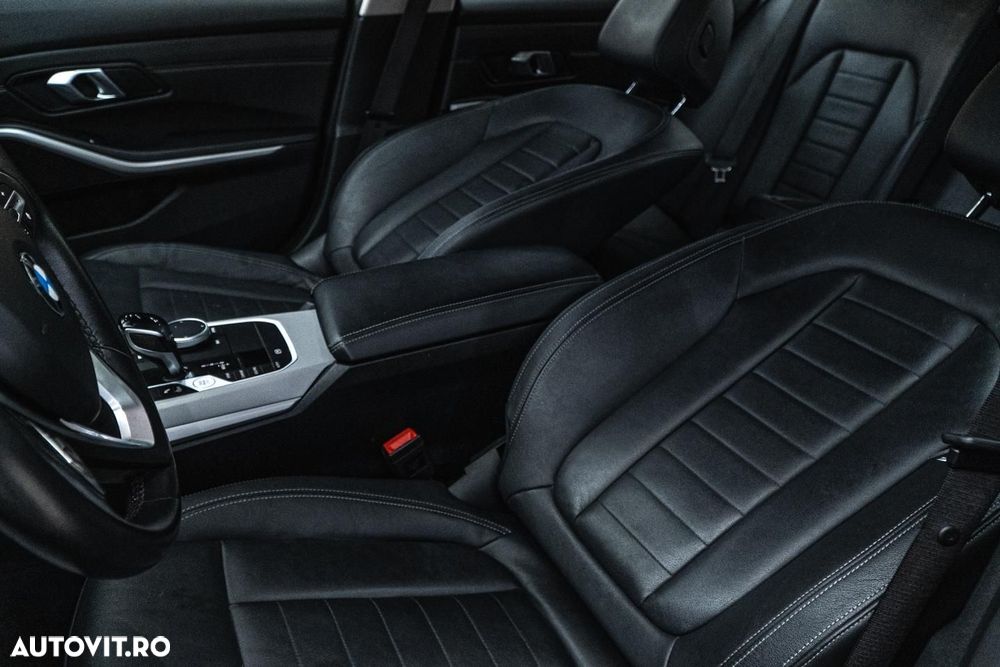 BMW Seria 3 320i Aut. Sport Line - 15