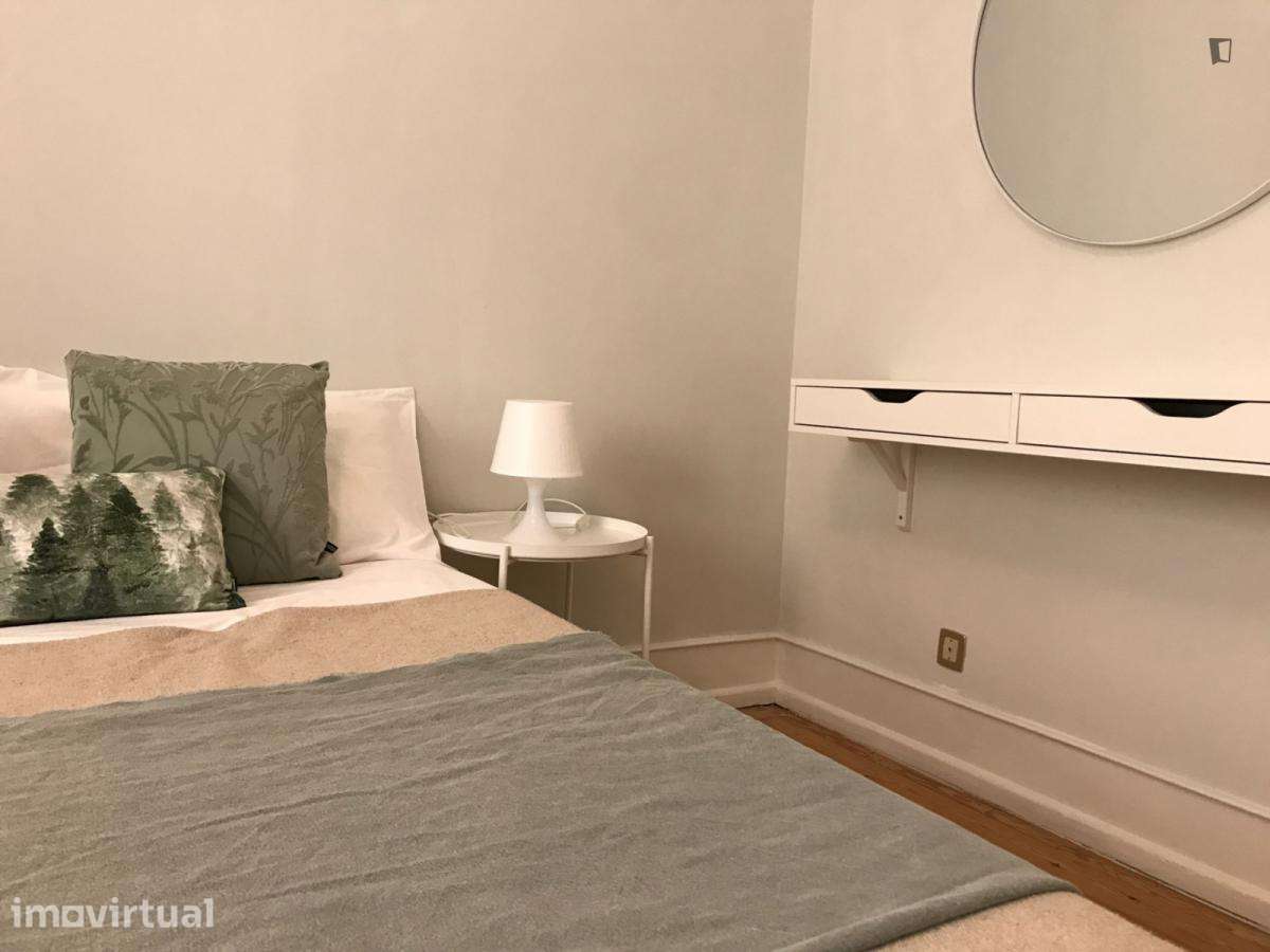 Quarto - localizado em Saldanha Lisbon - Grande imagem: 5/10
