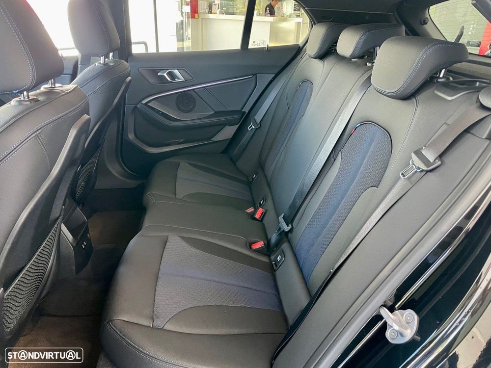 BMW 116 d Pack Desportivo M Auto - 15