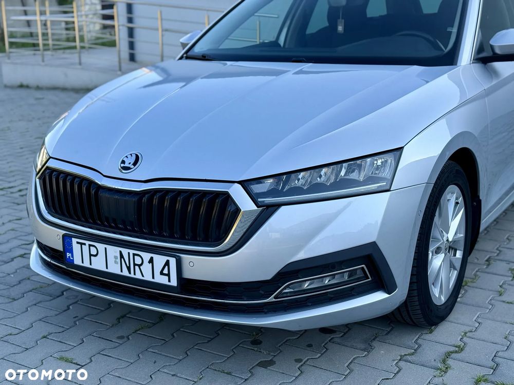 Skoda Octavia 2.0 TDI Sportline DSG - 22
