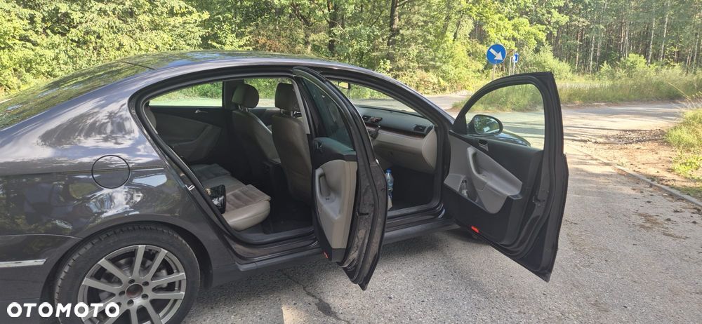 Volkswagen Passat - 8