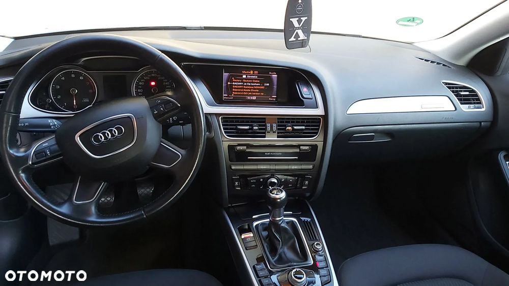 Audi A4 Limousine 1.8 TFSI Quattro - 5