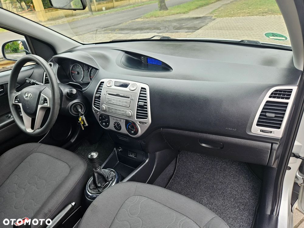 Hyundai i20 1.2 Edition Plus - 12