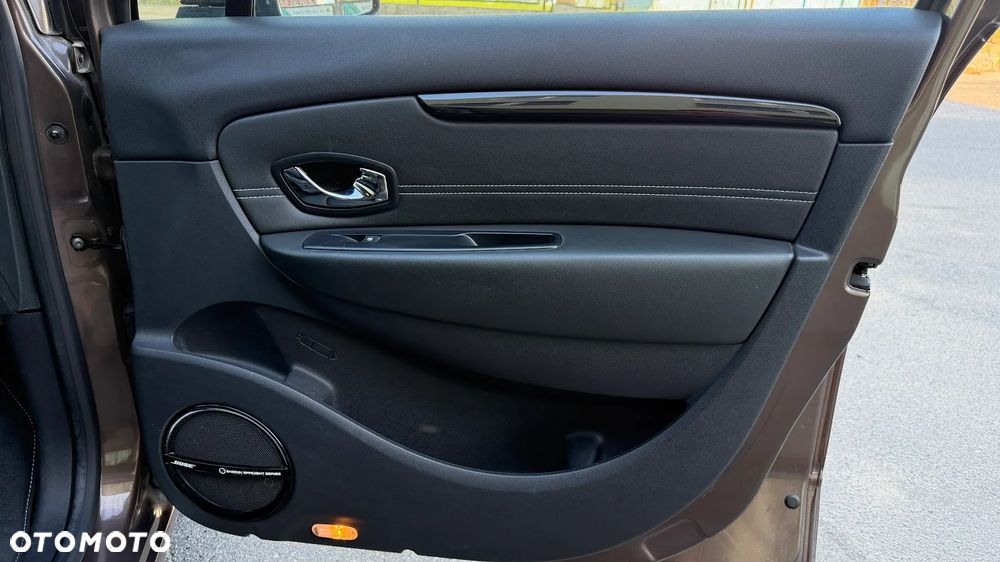 Renault Scenic dCi 130 FAP Start & Stop Bose Edition - 19