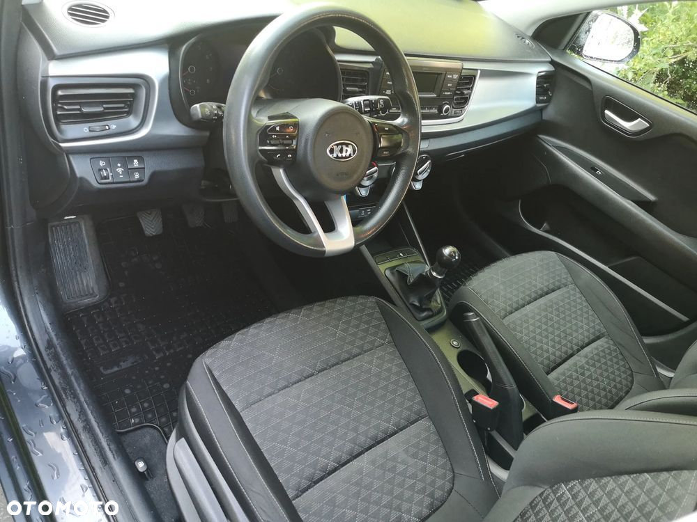Kia Rio - 28
