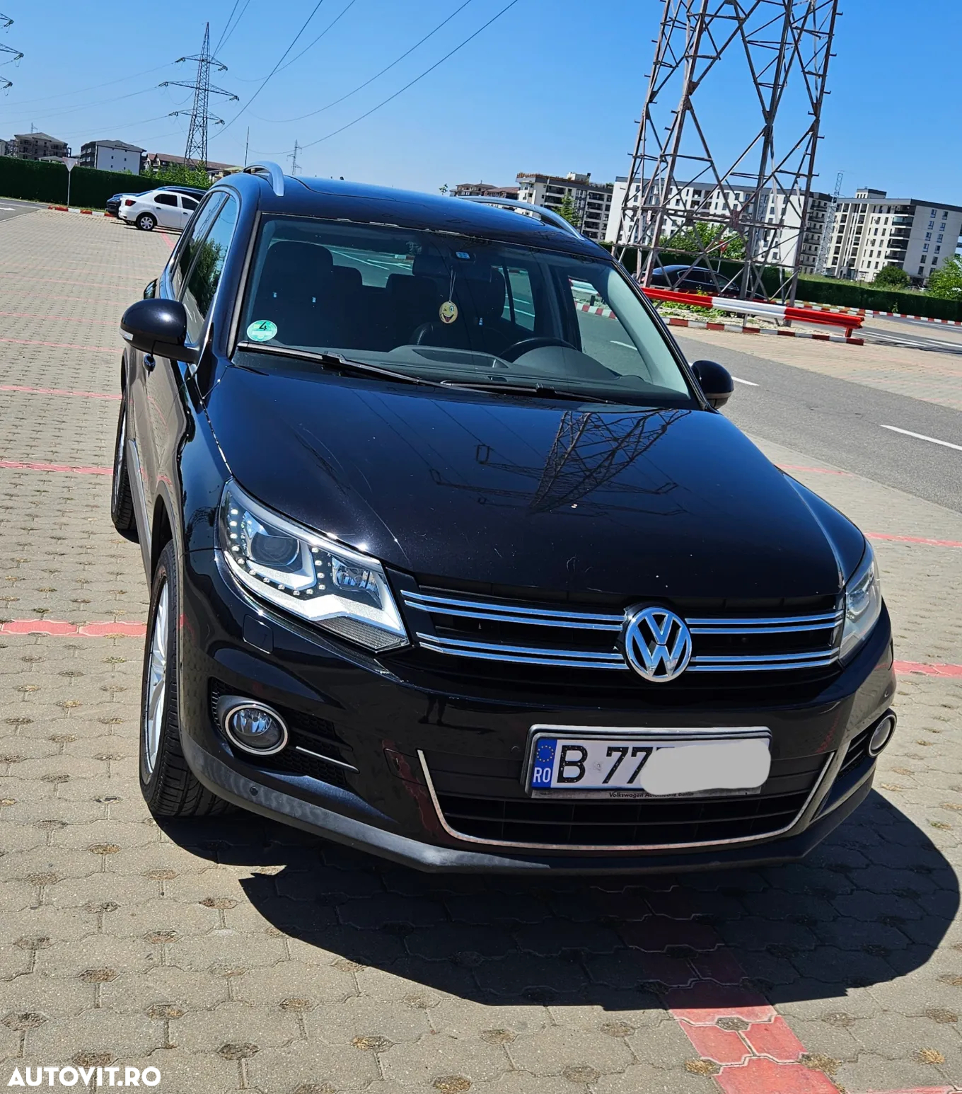 Volkswagen Tiguan 2.0 TDI 4Motion DSG Sport & Style - 6