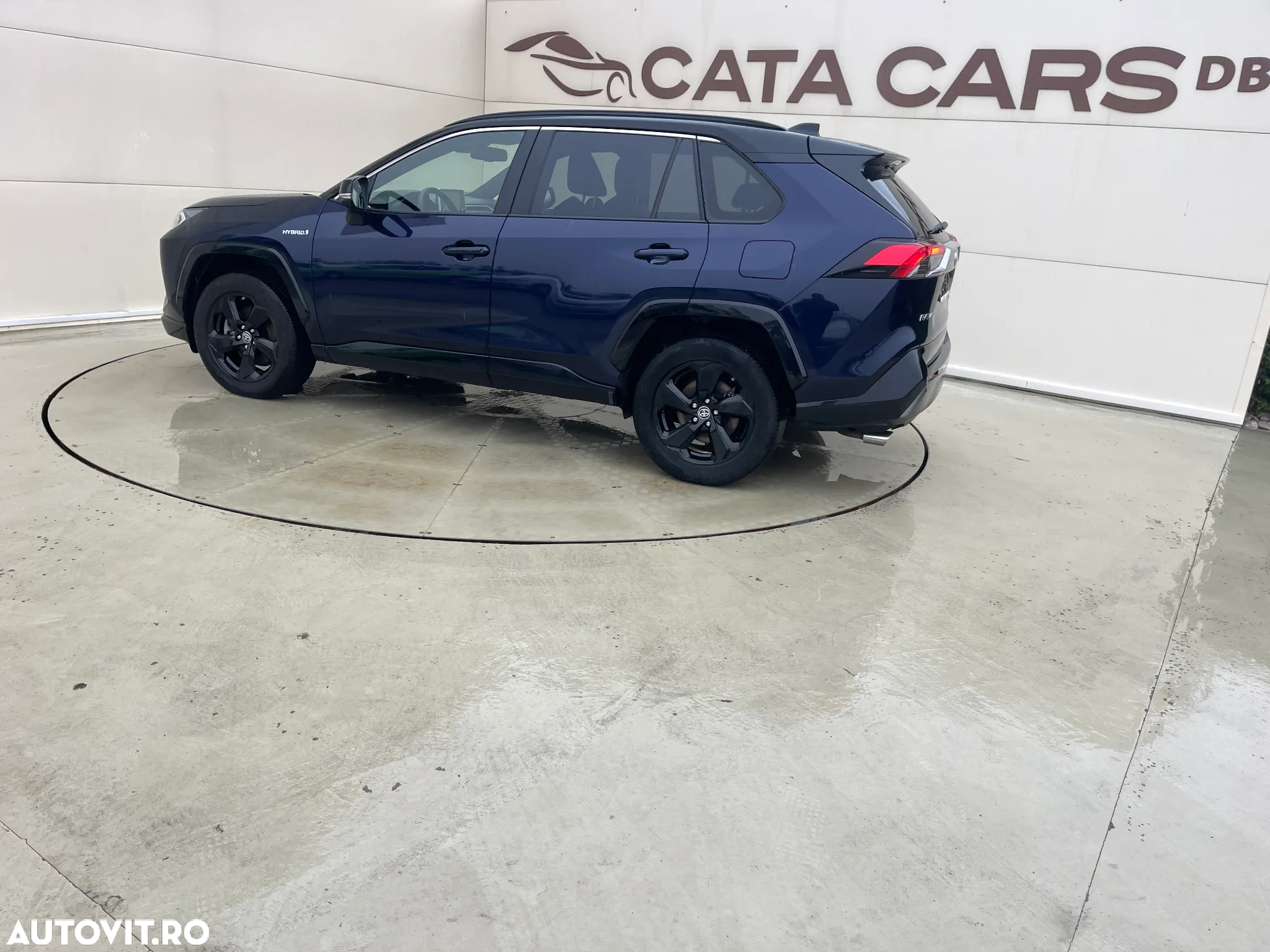 Toyota RAV4 - 9