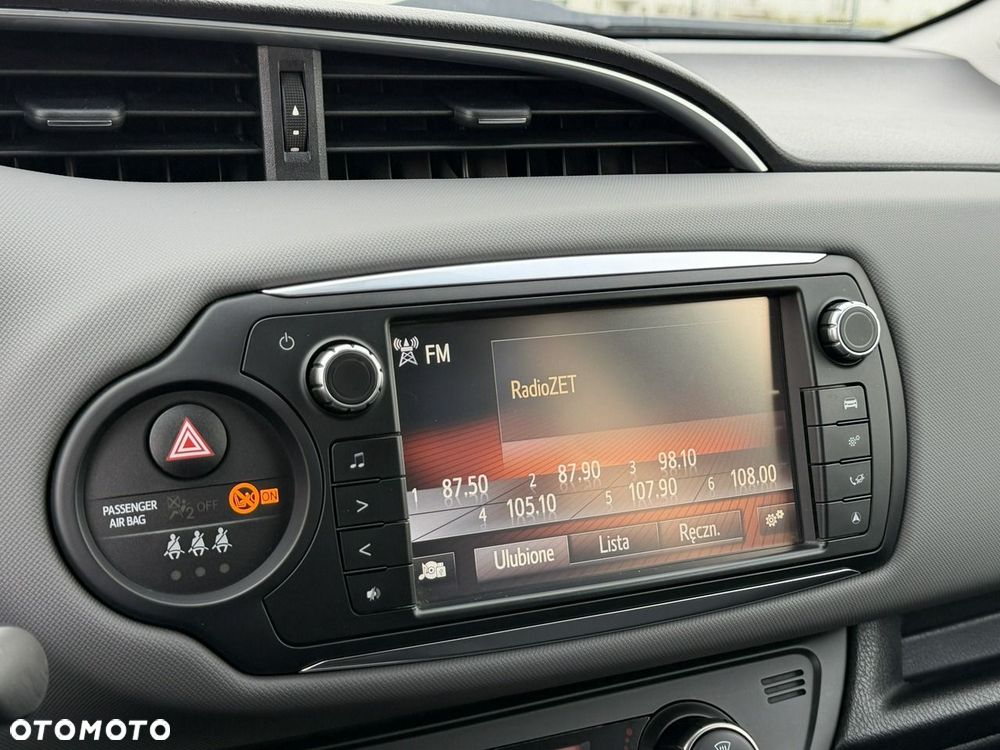Toyota Yaris 1.33 VVT-i Executive - 27