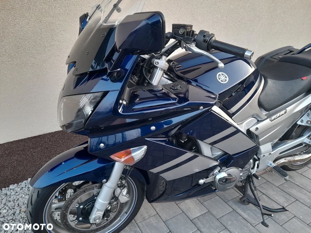 Yamaha FJR - 33