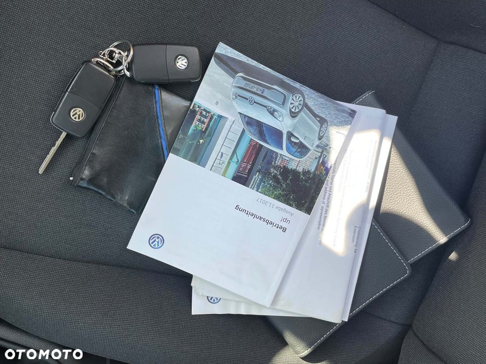 Volkswagen up! (BlueMotion Technology) high - 18