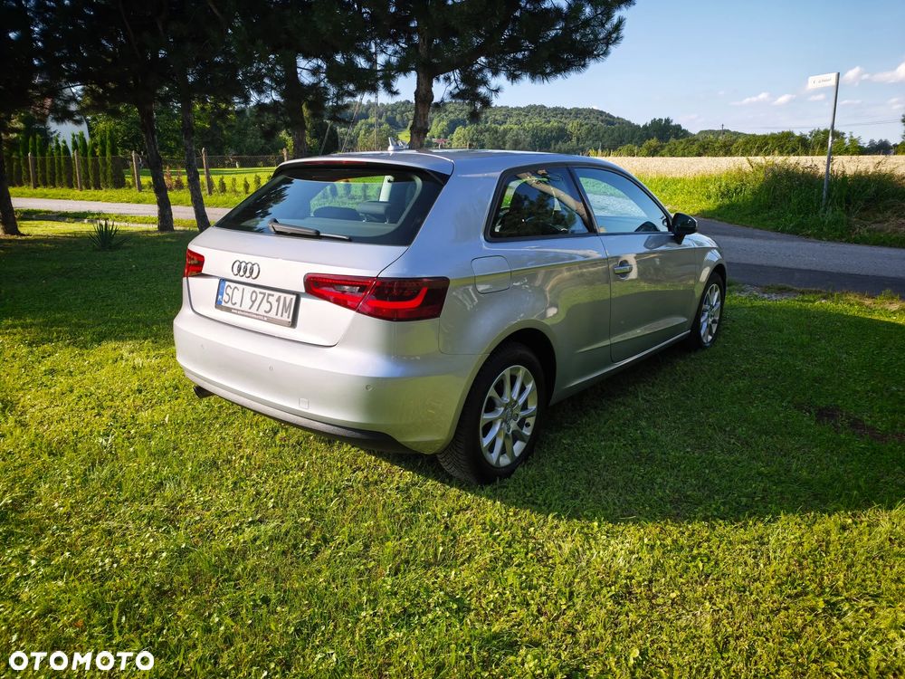 Audi A3 3-drzwiowe 1.6 TDI - 10
