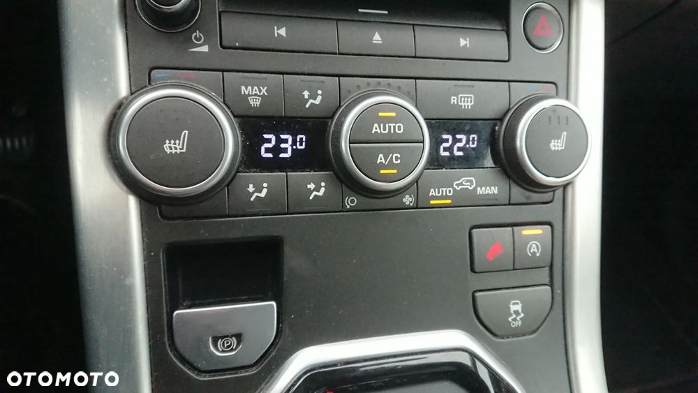 Land Rover Range Rover Evoque - 30