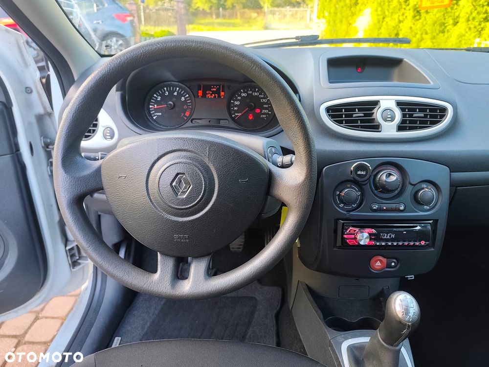 Renault Clio 1.2 16V 75 Yahoo - 18