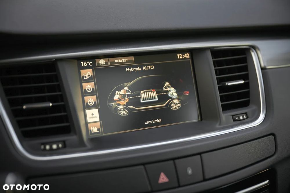 Peugeot 508 RXH Hybrid4 - 36