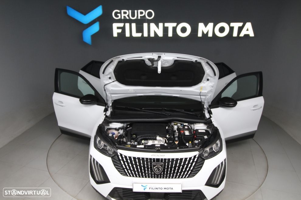 Peugeot 2008 1.2 PureTech Allure - 12