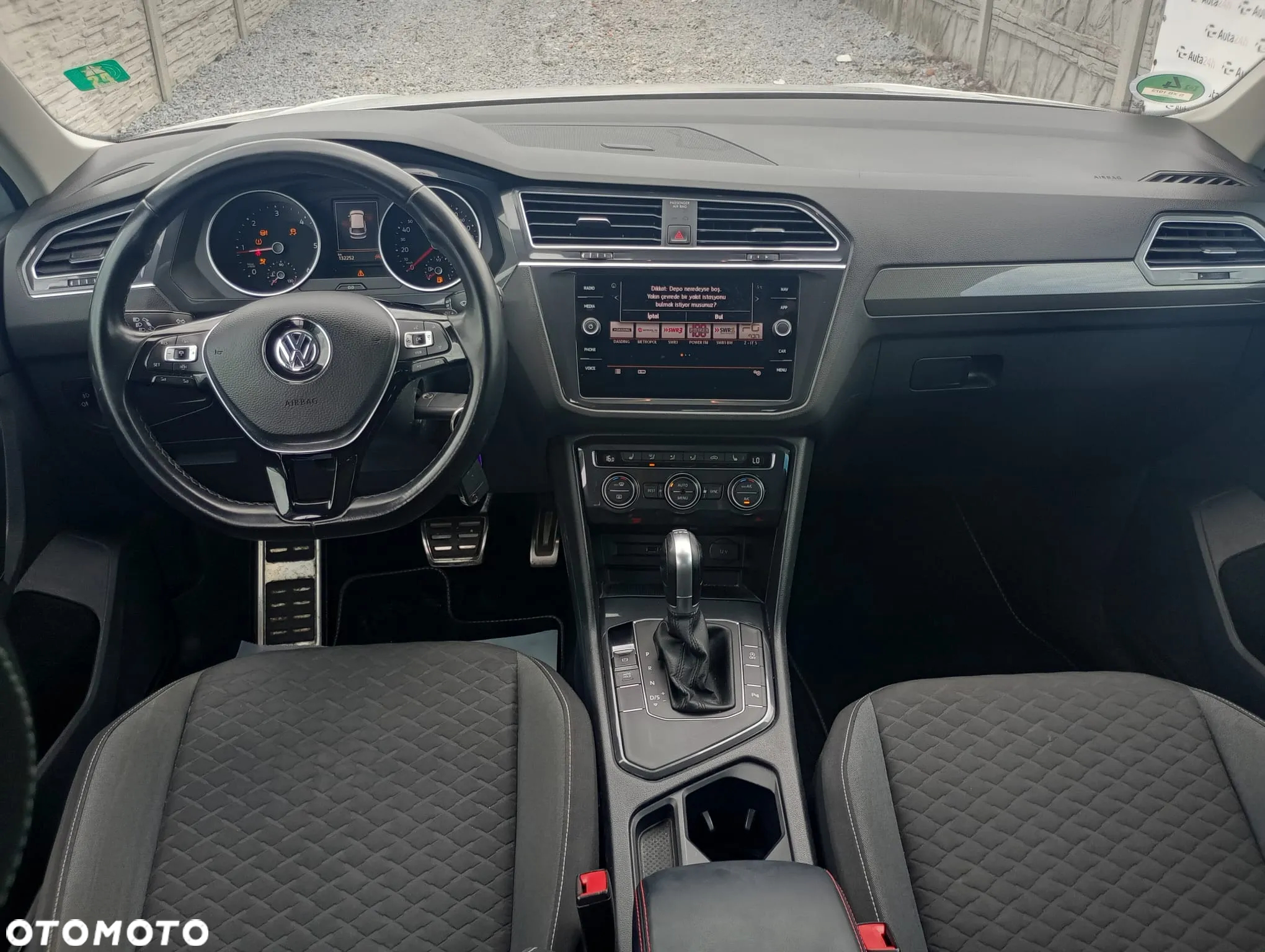 Volkswagen Tiguan 2.0 TDI DSG - 9