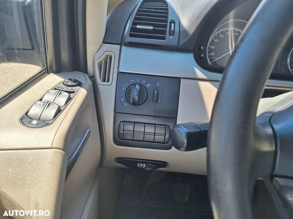 Mercedes-Benz Viano - 11