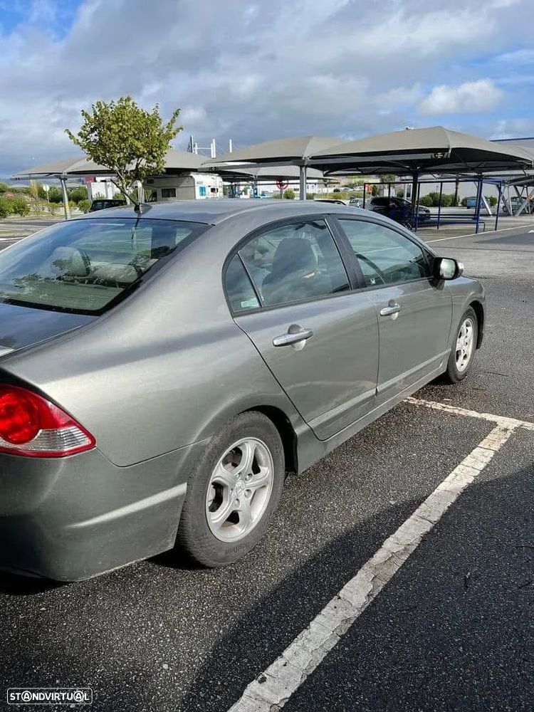 Honda Civic 1.3 DSI i-VTEC Hybrid Confort - 1