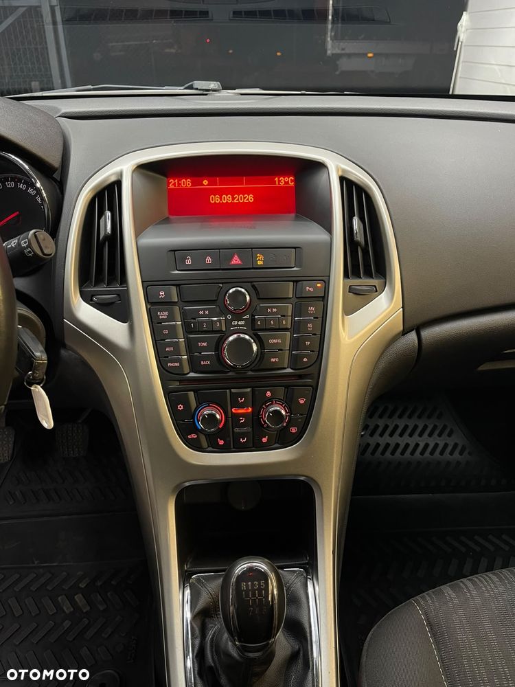 Opel Astra 1.4 Turbo - 22