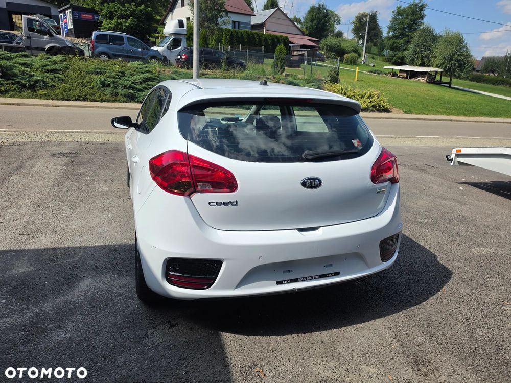 Kia Ceed 1.0 T-GDI ISG Platinum Edition - 7