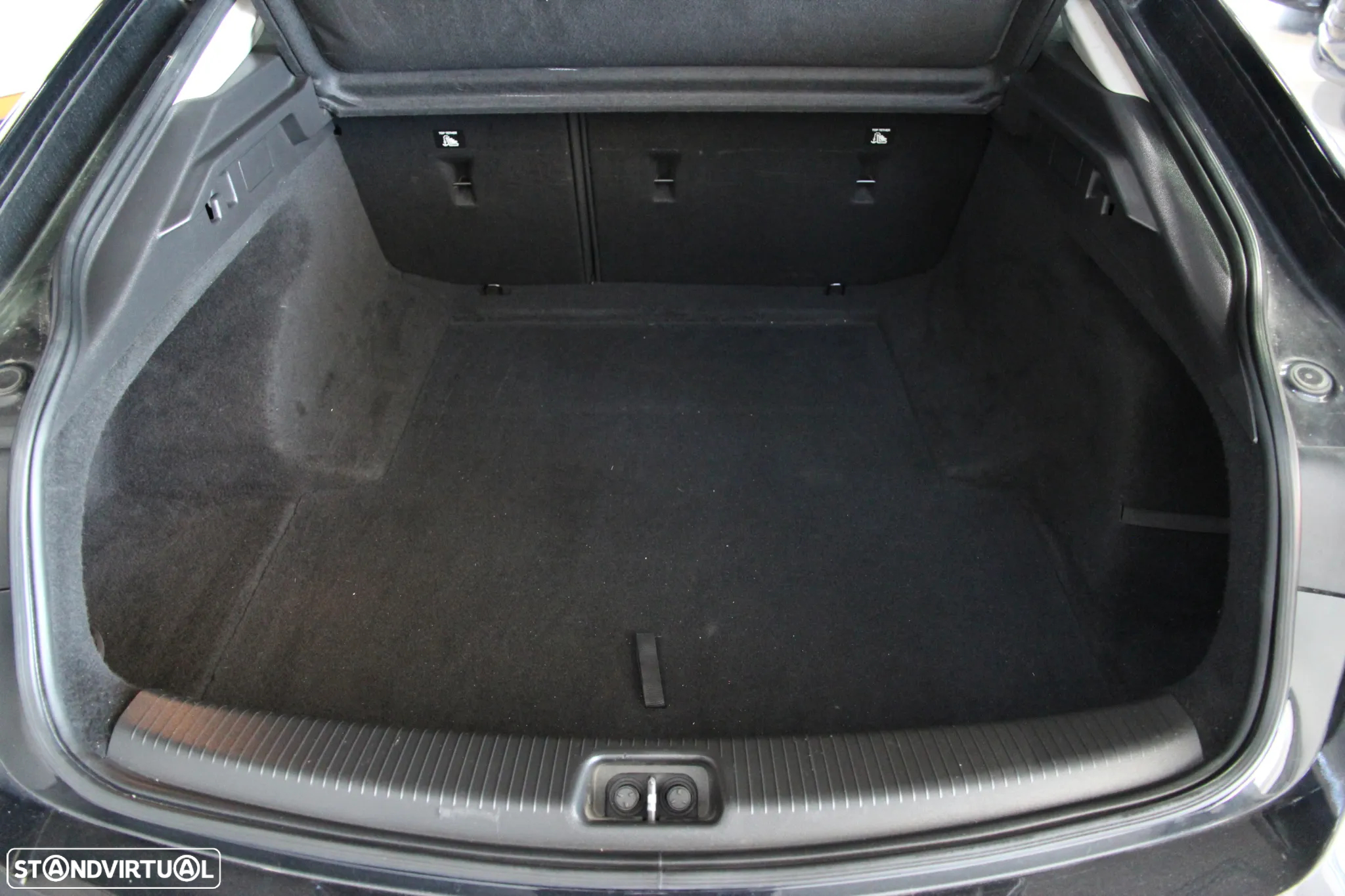 Opel Insignia Grand Sport 1.6 CDTi Dynamic - 18