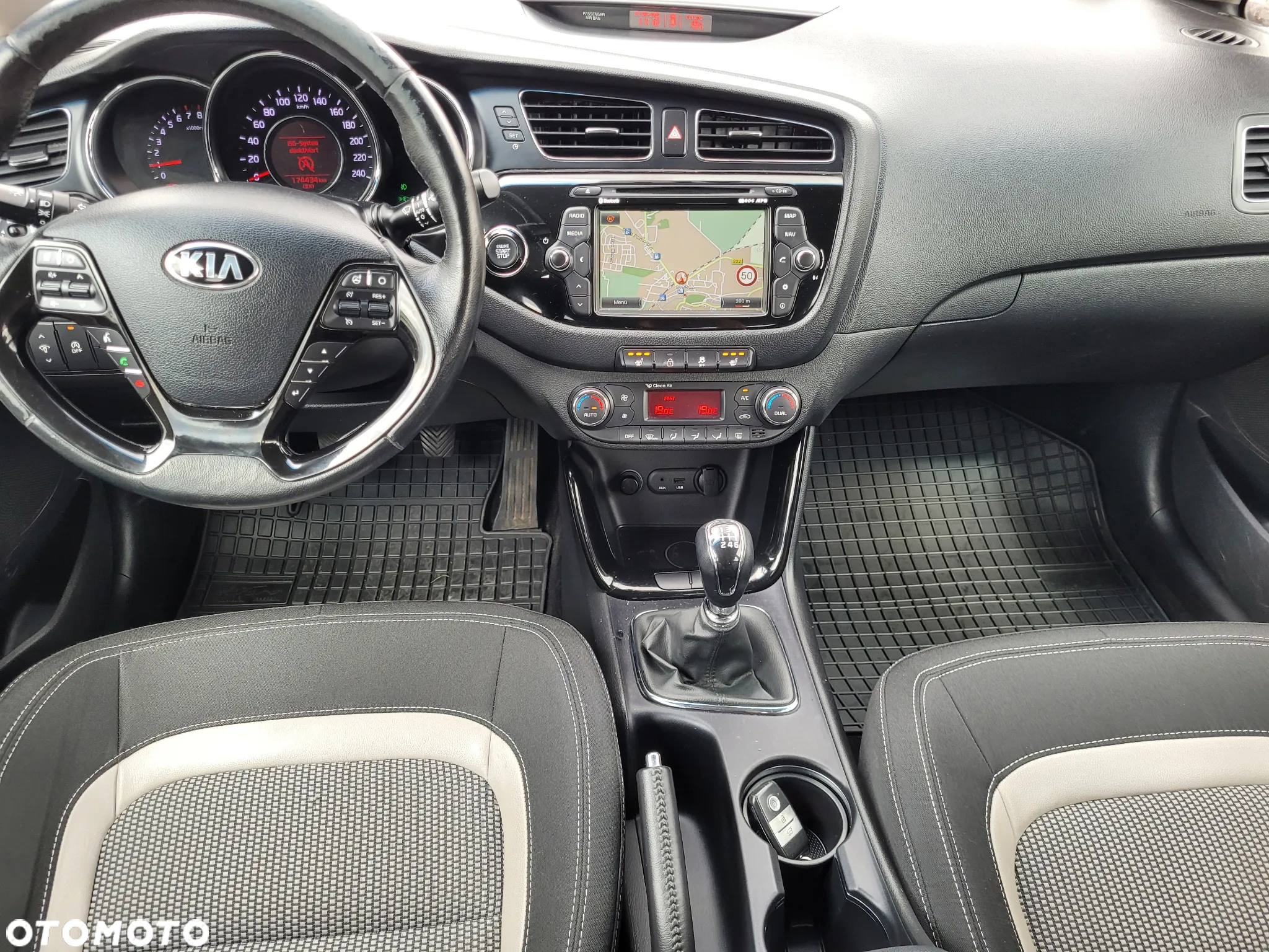 Kia Ceed 1.4 CVVT Spirit - 19