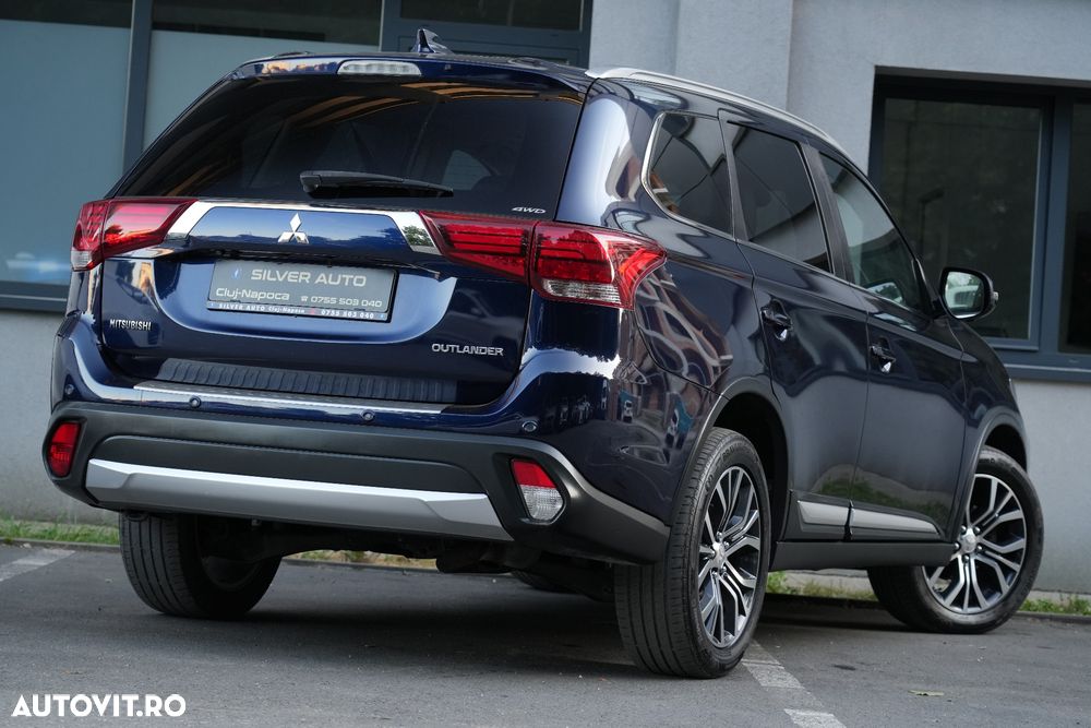 Mitsubishi Outlander 2.2 DI-D 4WD Automatik Diamant Edition - 25