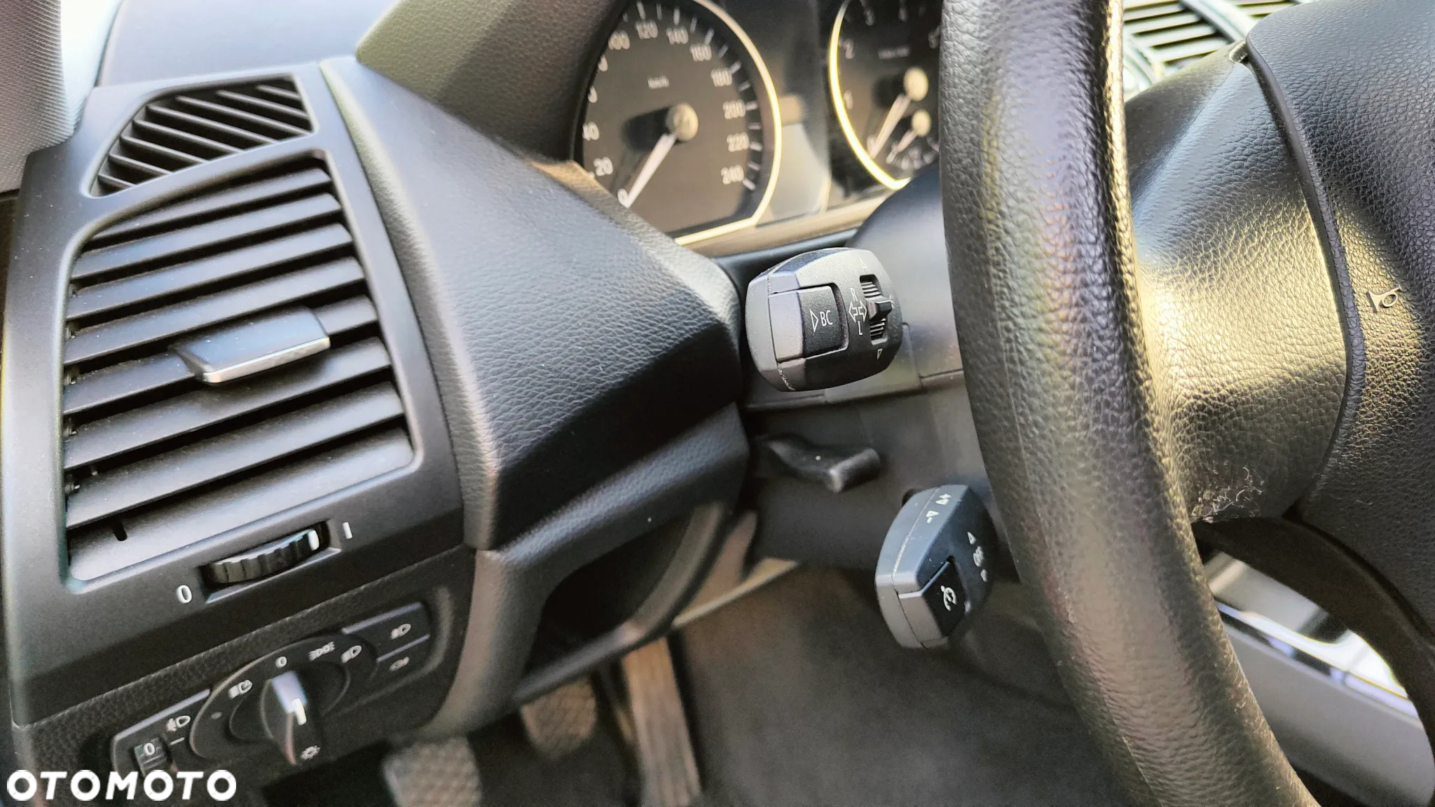 BMW Seria 1 118i - 34