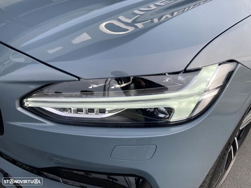 Volvo V90 2.0 T6 PHEV R-Design AWD - 13