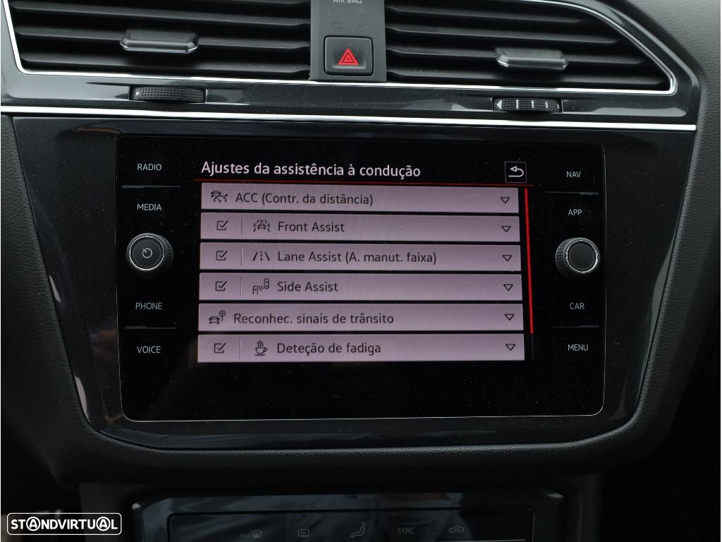 VW Tiguan Allspace 1.5 TSI R-Line DSG - 33