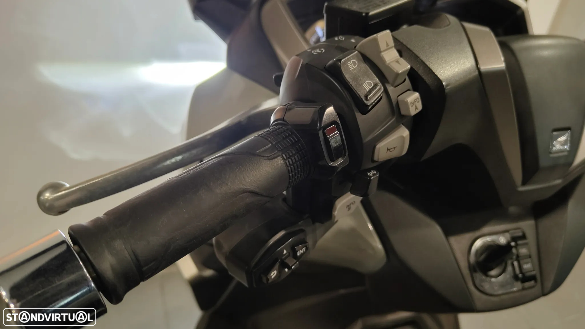 Honda Forza 350 - 9