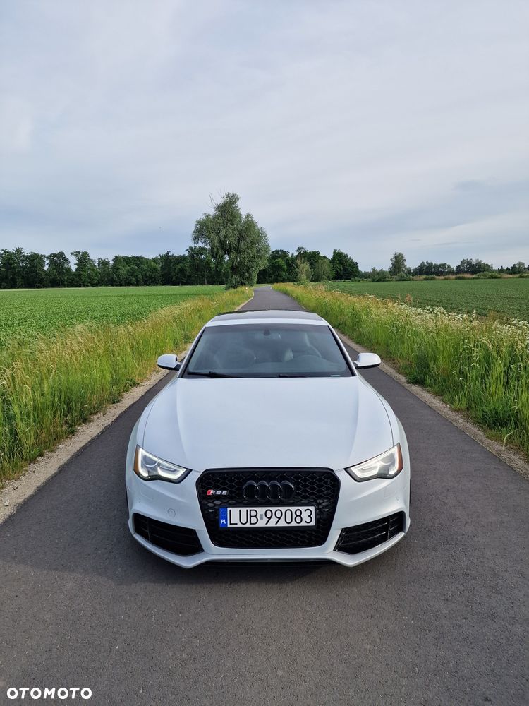 Audi RS5 Coupé - 4