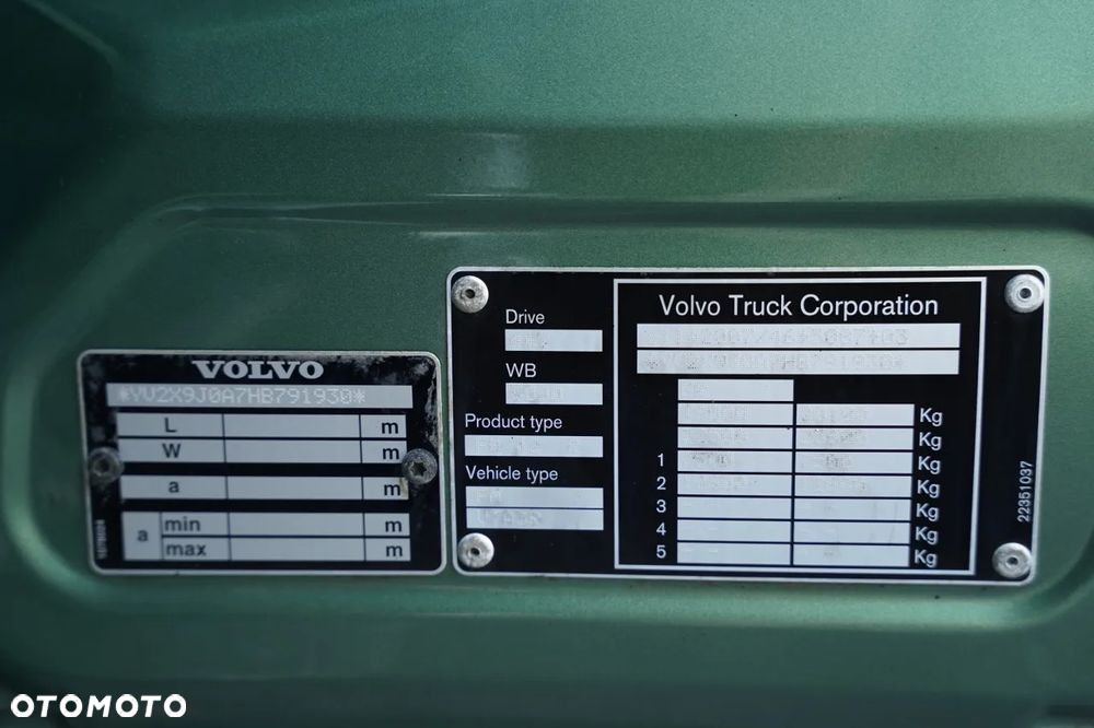 Volvo FM 330 / 4x2 / SOLÓWKA / FIRANKA - 7,8 M / WINDA BAR - 2 000 KG / I- SHIFT / EURO 6 - 38