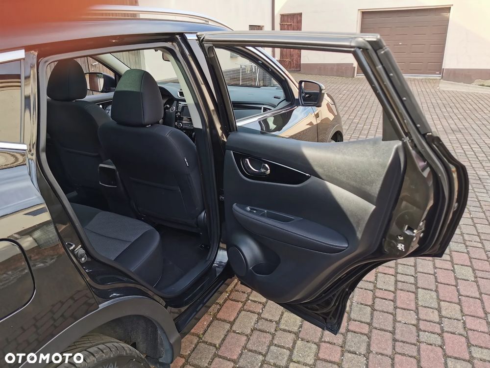Nissan Qashqai 1.6 DIG-T N-Connecta - 21