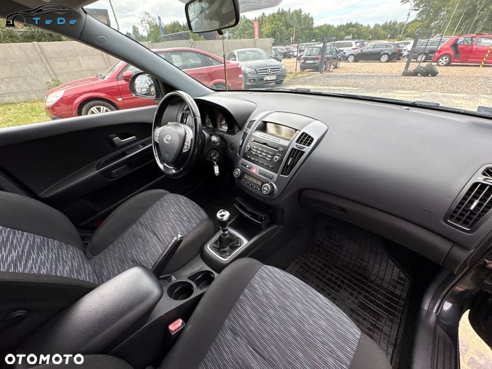 Kia Ceed 1.6 Crdi Optimum + - 28