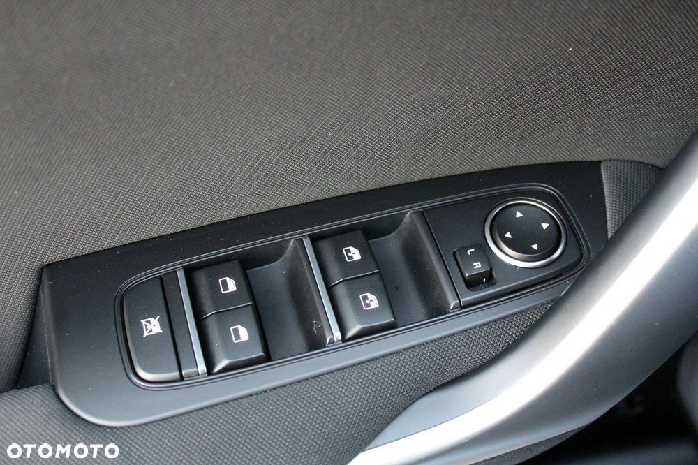 Kia Ceed 1.6 CRDi mHEV M - 26