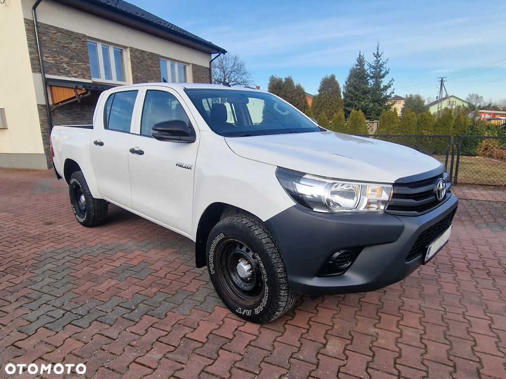 Toyota Hilux 2.4 D-4D Double Cab DLX 4x4 - 11