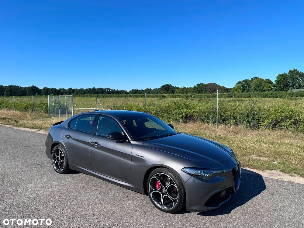 Alfa Romeo Giulia 2.0 Turbo 16V AT8 Veloce - 8