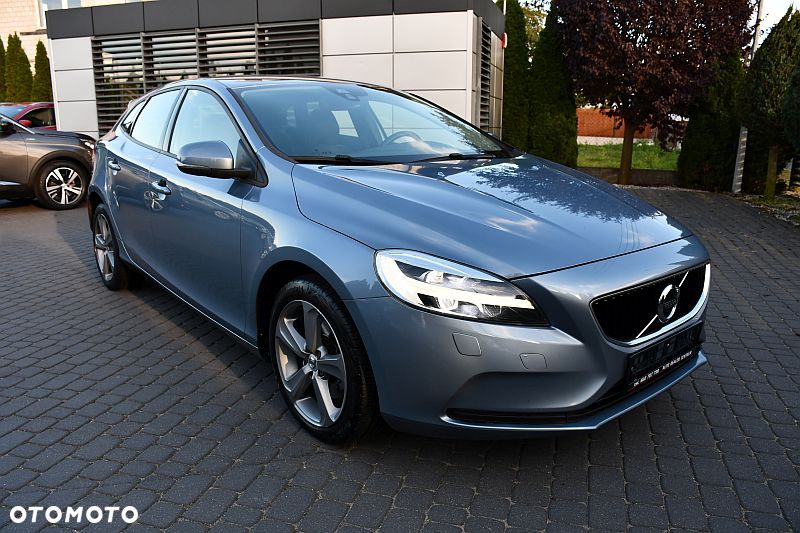 Volvo V40 T3 Momentum - 39